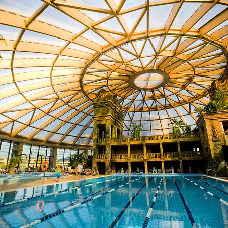 Aquaworld Complex 4*