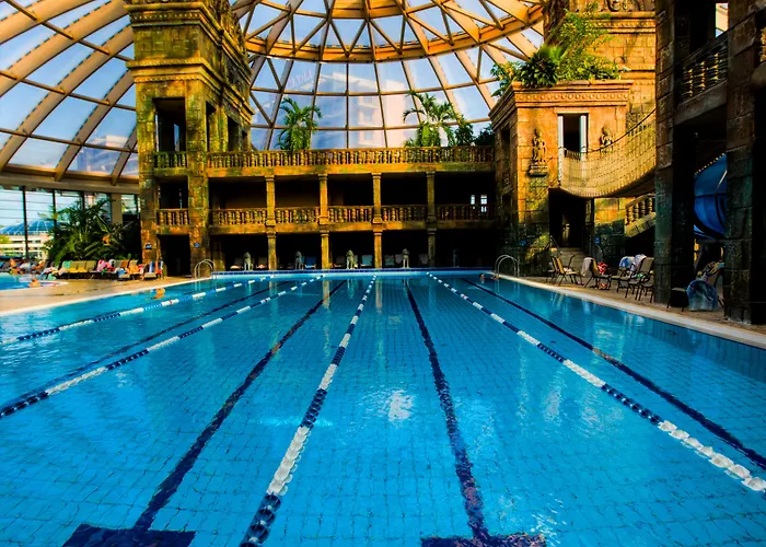 منتجع أكواورلد 4*