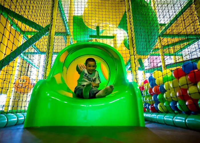 منتجع أكواورلد بودابست