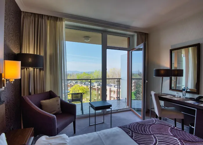 أكواورلد منتجع 4*